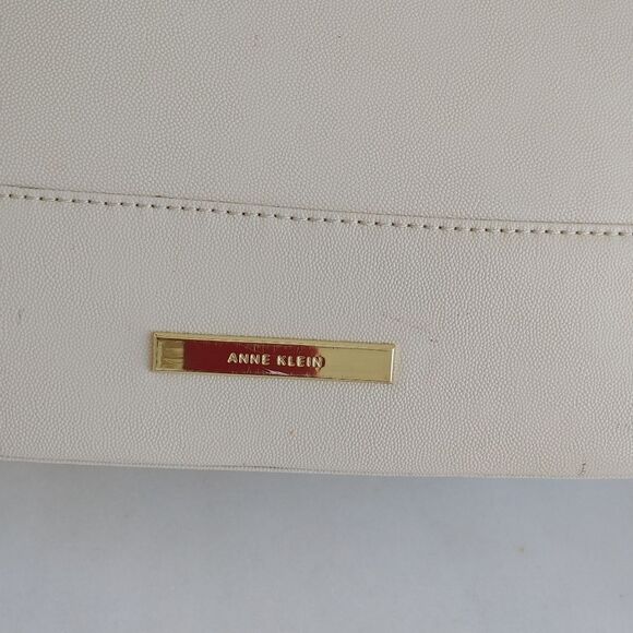 Anne Klein Bowler Winter White purse Bag tote - Picture 6 of 9